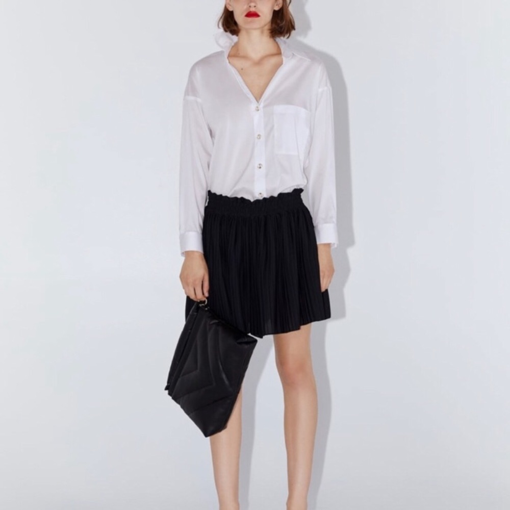 Zara Black Pleated Shorts Size Womens Small